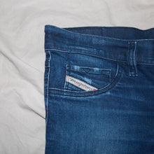 Load image into Gallery viewer, Diesel flared low-rise jeans (W30)
