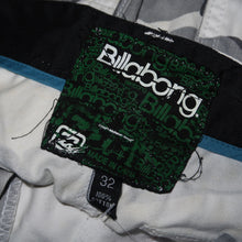 Load image into Gallery viewer, Billabong graphic camo denim jorts (W32)
