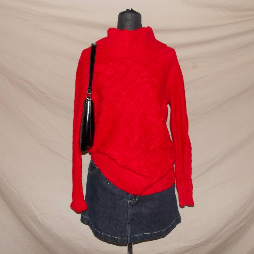 Calvin Klein red knitted sweater (M)